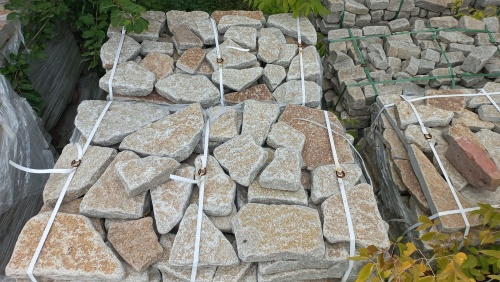 Плитняк гранитный галтованный купить в Тульской области