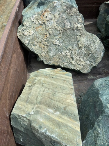 Ландшафтные глыбы зелёные 200-500 килограмм купить в Тульской области