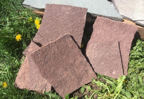 Плитняк лемезит бордовый для цоколя 1,5-2 см купить в Тульской области