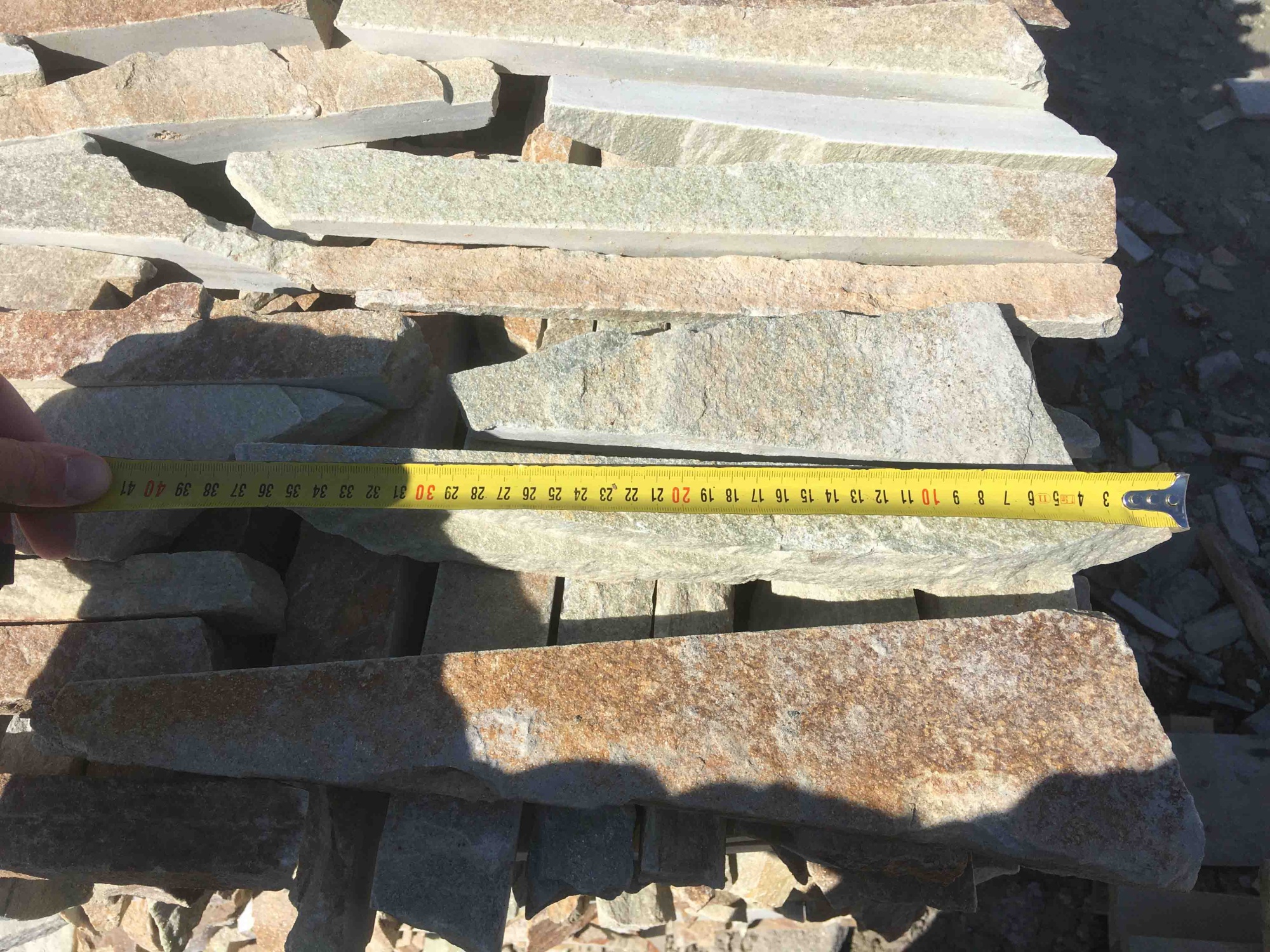 Горбушка златолит золотистый для облицовки купить в Тульской области