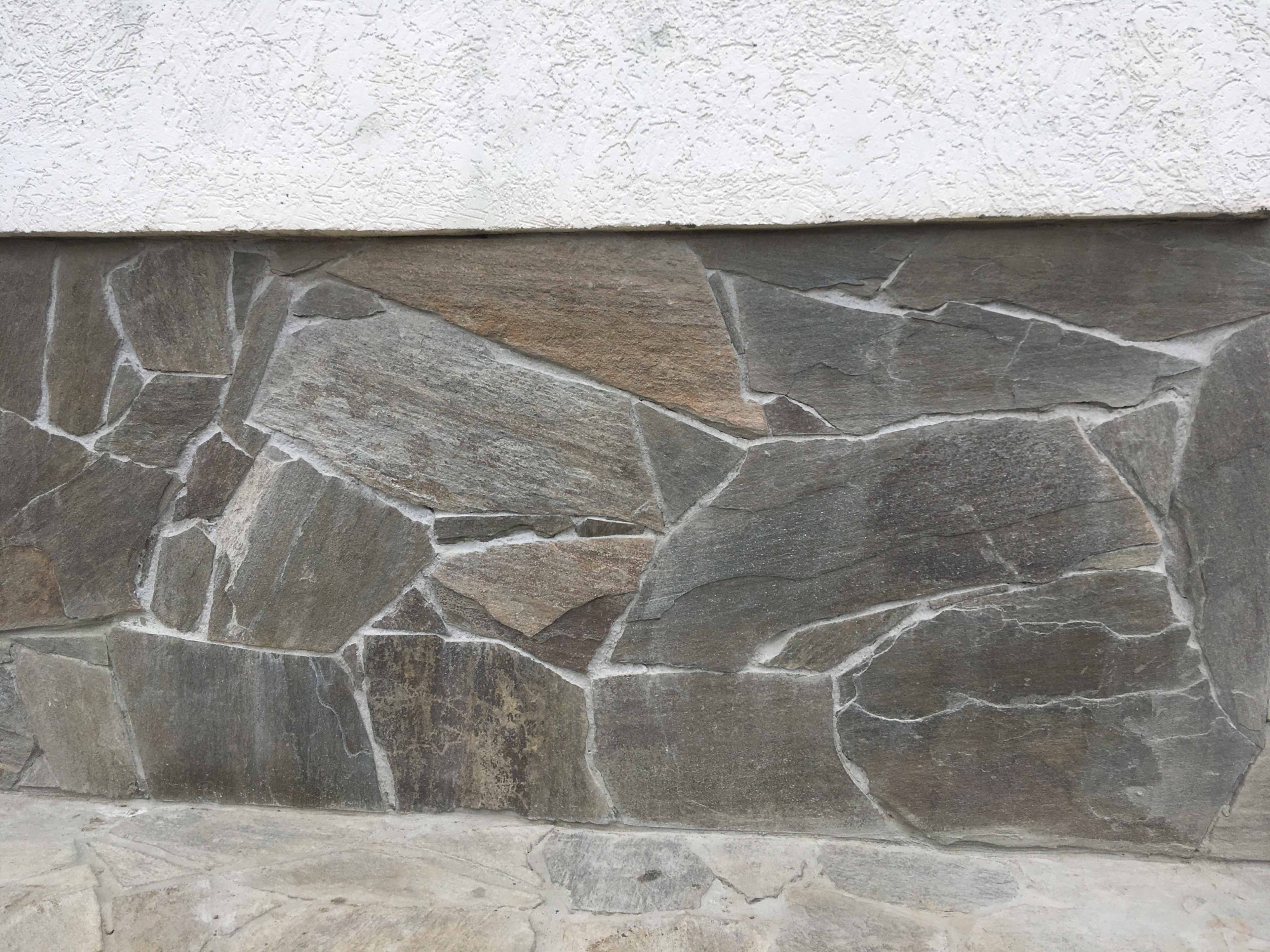 Плитняк златолит Уральский  для фасада купить в Тульской области