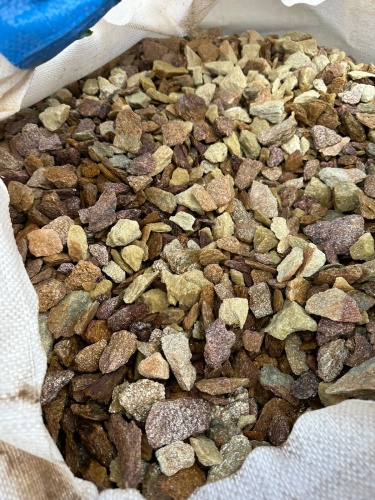 Златолит персиковый декоративная каменная крошка купить в Тульской области