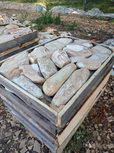 Златолит жёлтый, жёлто-зелёный глыбки и валуны для ланшафтного дизайна купить в Тульской области