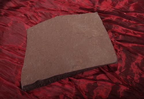 Плитняк лемезит бордовый для цоколя 1,5-2 см купить в Тульской области