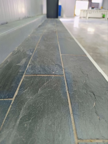 Плитка чёрная из натурального камня фасадная 30 см * 5 см, толщина 7 мм -30 мм купить в Тульской области