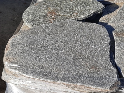 Златолит серебристый галтованный для лестниц купить в Тульской области