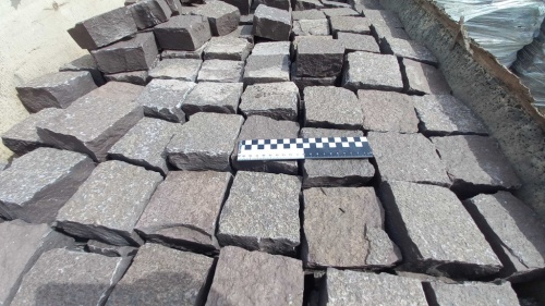 Лемезит колотая брусчатка 10 * 10 см. для парковки купить в Тульской области